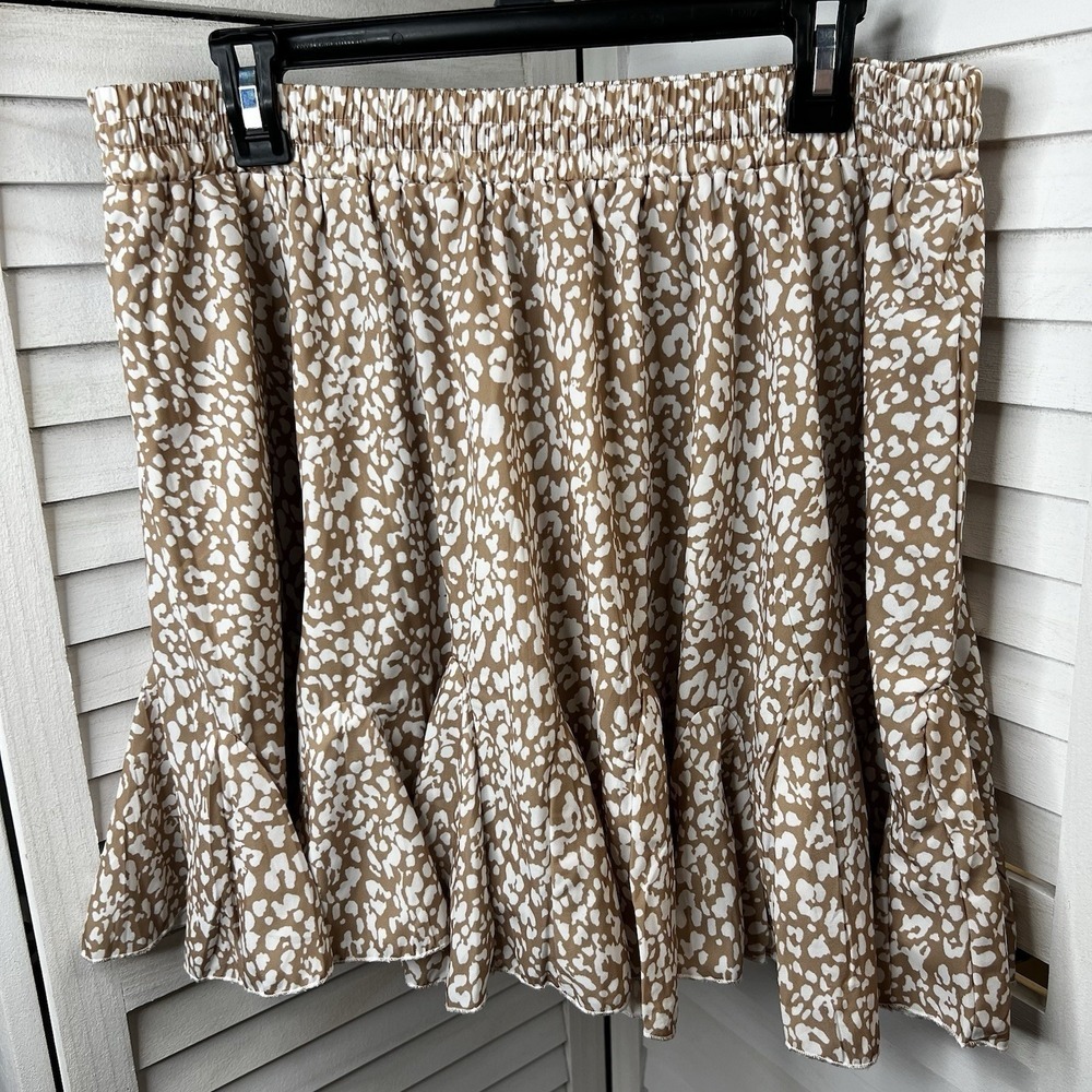 Cute Women's Skirt Perfect For Summer! Tan‎ & White Shorts-Lined Sz XXL (33") - Picture 3 of 6